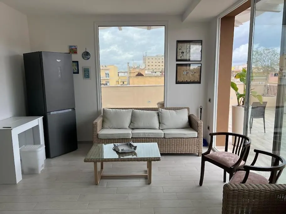 Ferienwohnung Terrazza Panoramica Frau Cagliari Italien